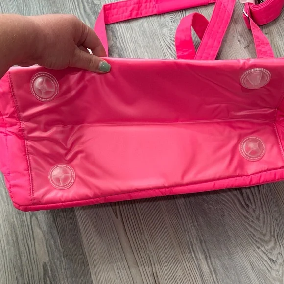 lug Pink Travel Duffel Bag with Quilted Front - Picture 6 of 9